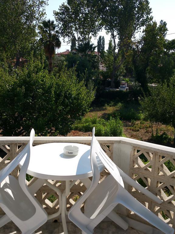 Guesthouse Karidia Skala Eresou Exterior foto